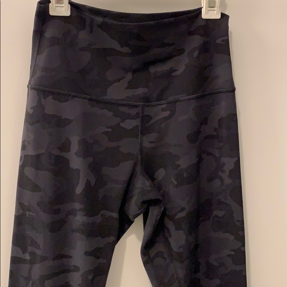 Lululemon align pants 7/8 black and grey camo